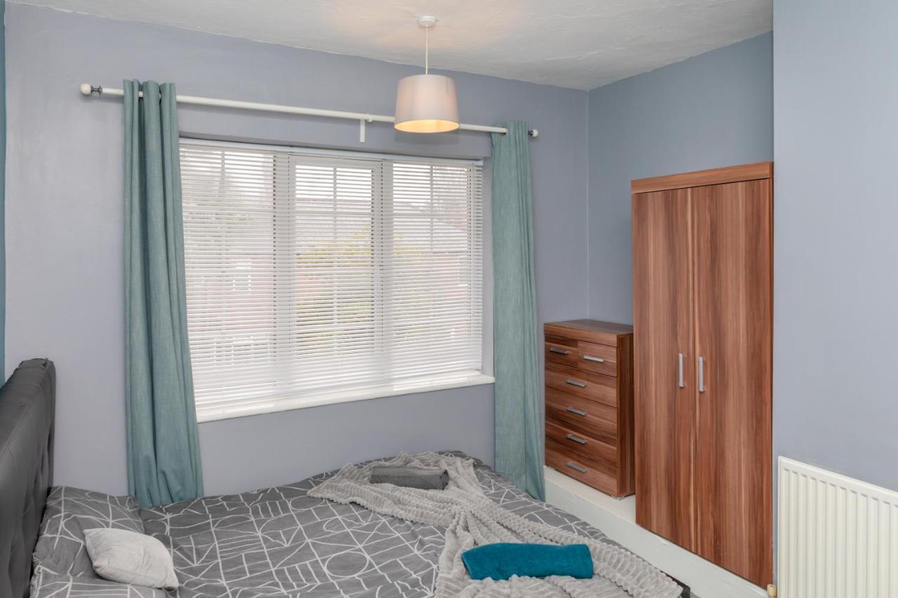 Leeds City Centre Spacious House Free Parking And Wi-Fi Extérieur photo